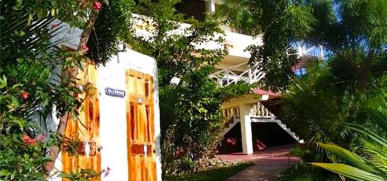 vacation-rentals/st-vincent-and-the-grenadines/mayreau/mayreau/dennis'-hideaway
