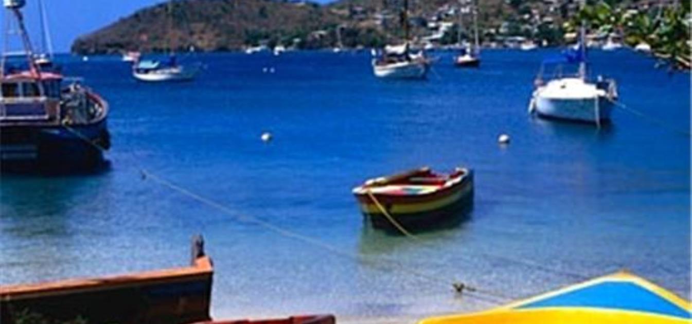 vacation-rentals/st-vincent-and-the-grenadines/bequia/belmont/frangipani-hotel-deluxe