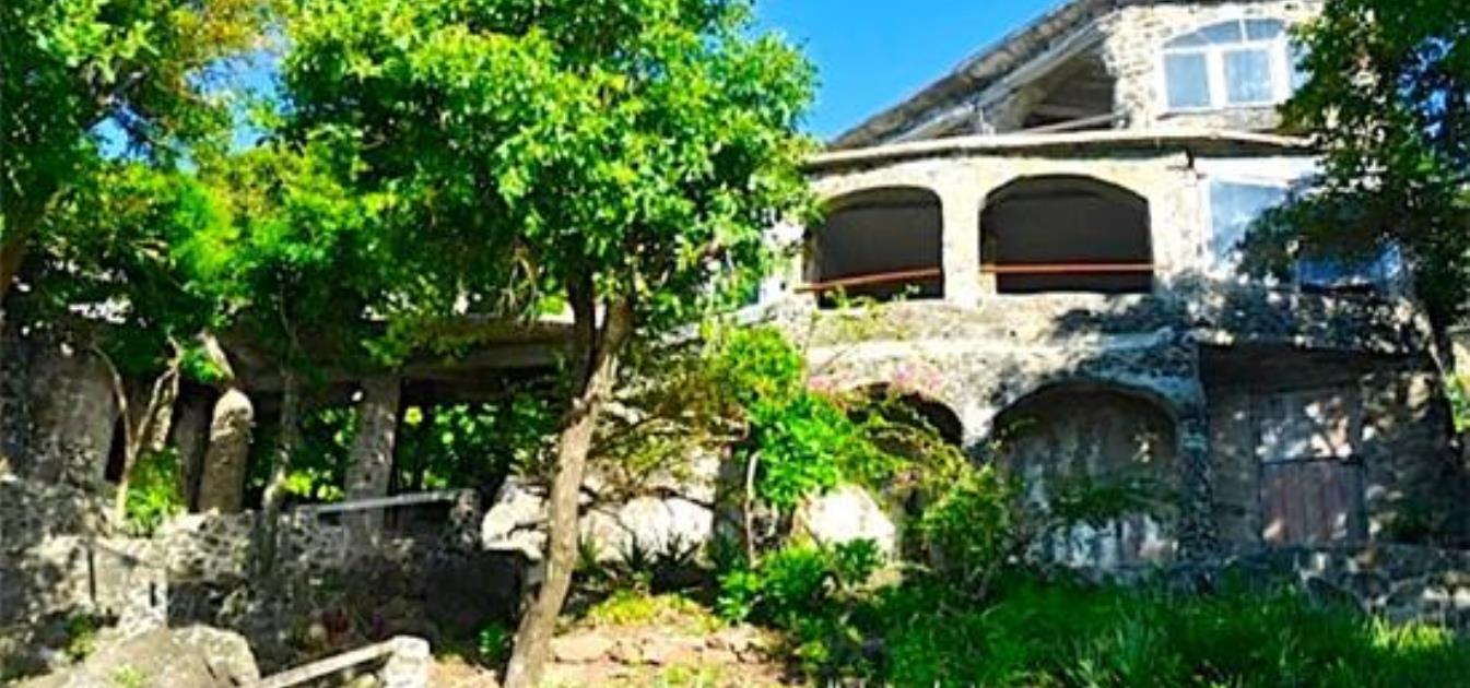 Moonhole Beachfront House