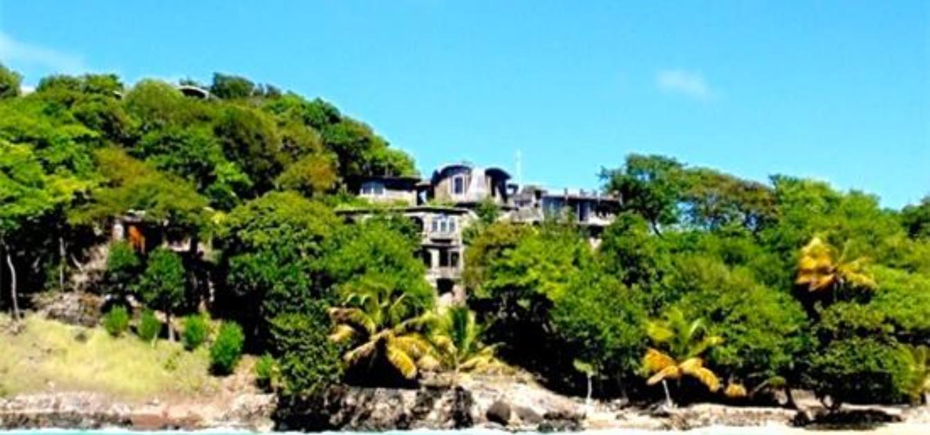 Moonhole Beachfront House