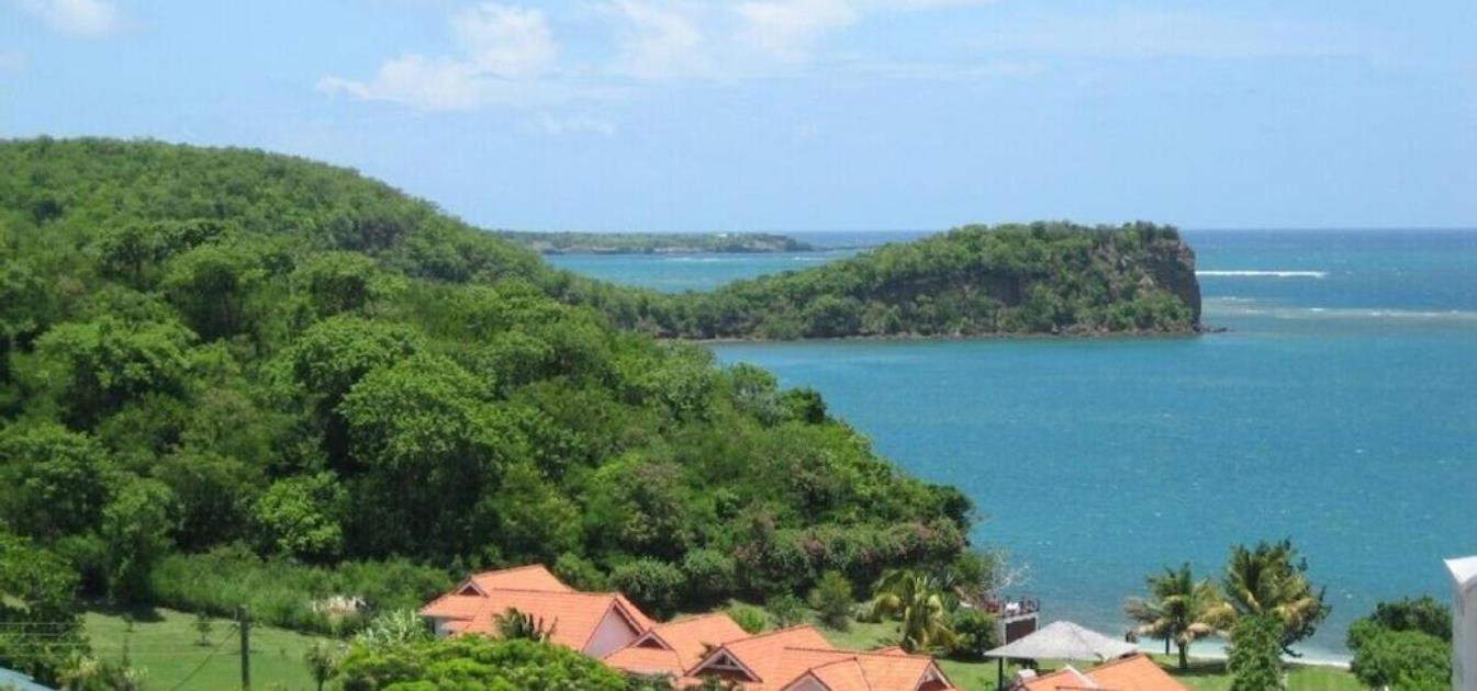 vacation-rentals/grenada/grenada-island/lance-aux-epines/bartholomew-beach-villa