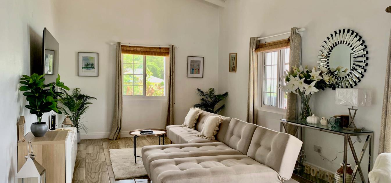 vacation-rentals/st-vincent-and-the-grenadines/bequia/friendship-bay/grenadines-view-villa