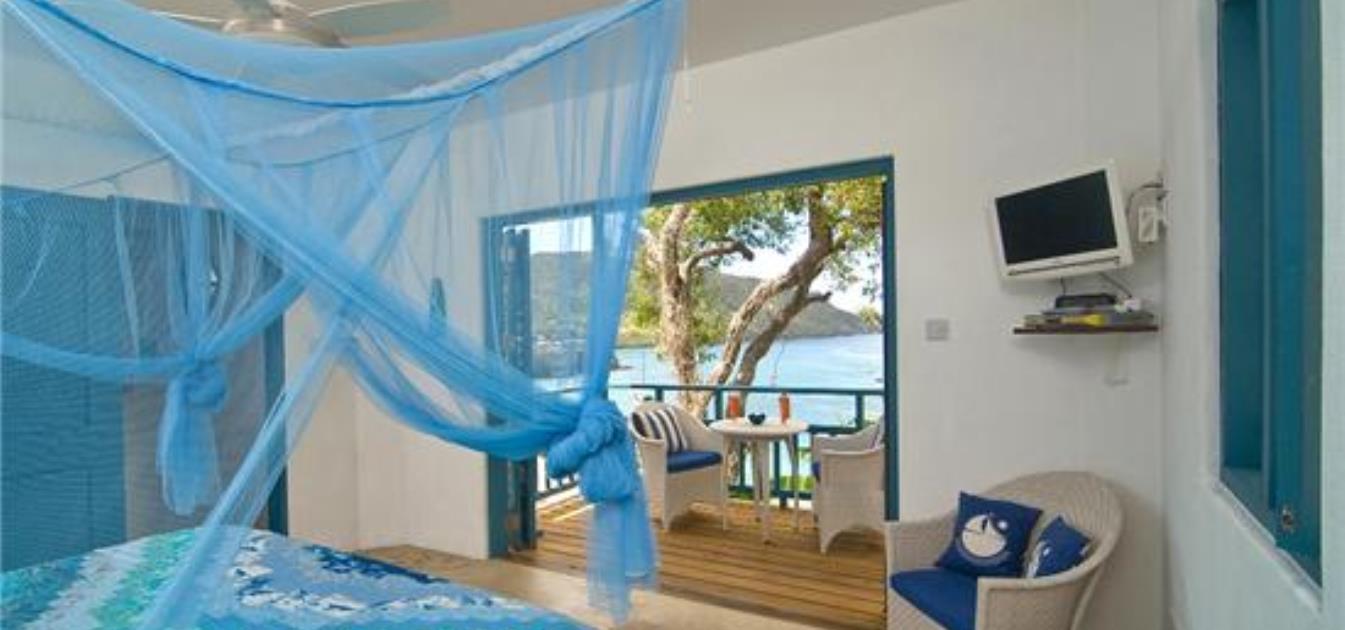 vacation-rentals/st-vincent-and-the-grenadines/bequia/princess-margaret/a-shade-of-blues-studio-'a-night-ashore'