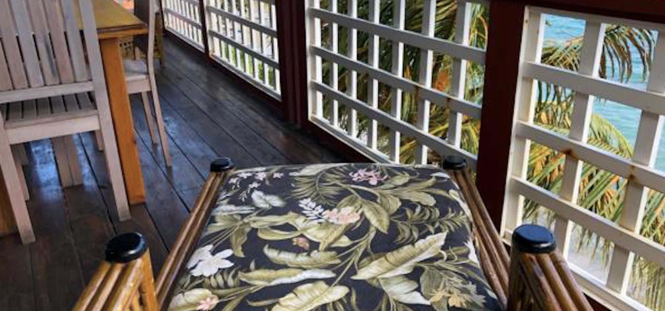 vacation-rentals/st-vincent-and-the-grenadines/bequia/friendship-bay/bequia-beachfront-estate-7-bedroom