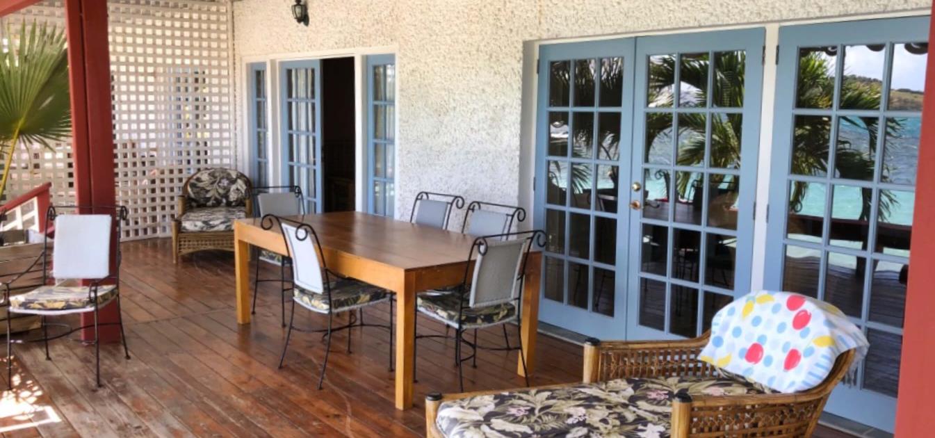 vacation-rentals/st-vincent-and-the-grenadines/bequia/friendship-bay/bequia-beachfront-estate-2-bedroom-apartment