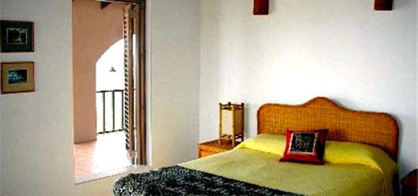 vacation-rentals/st-vincent-and-the-grenadines/bequia/spring/spring-top-house