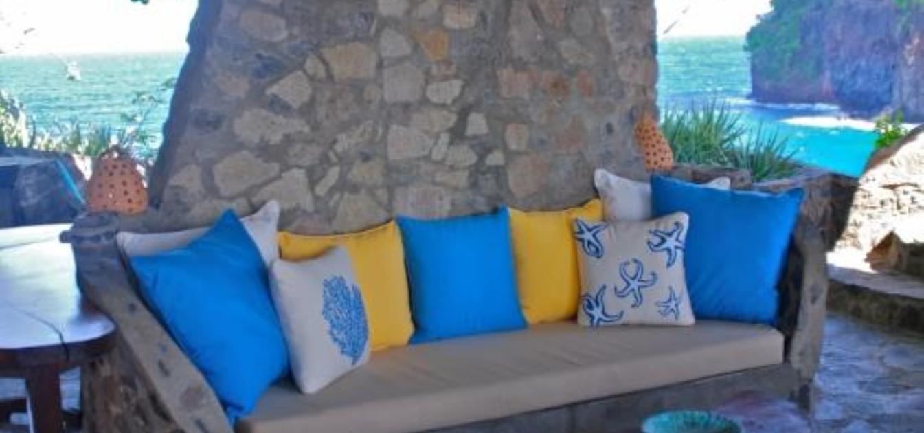 vacation-rentals/st-vincent-and-the-grenadines/bequia/moonhole/moonhole-agnew-hall