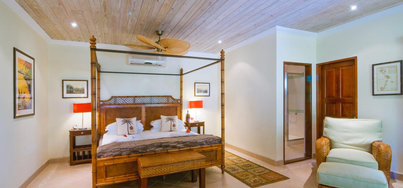vacation-rentals/st-vincent-and-the-grenadines/bequia/friendship-bay/bequia-beach-hotel-one-bed-cottage