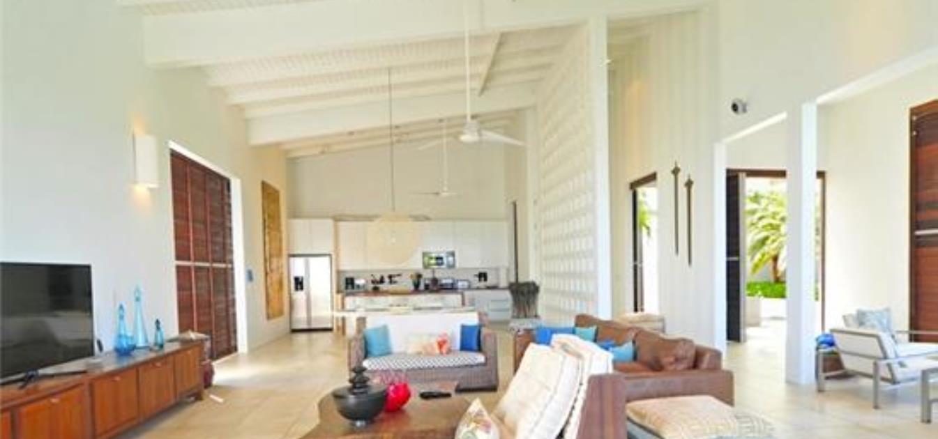 Point Blanc Villa