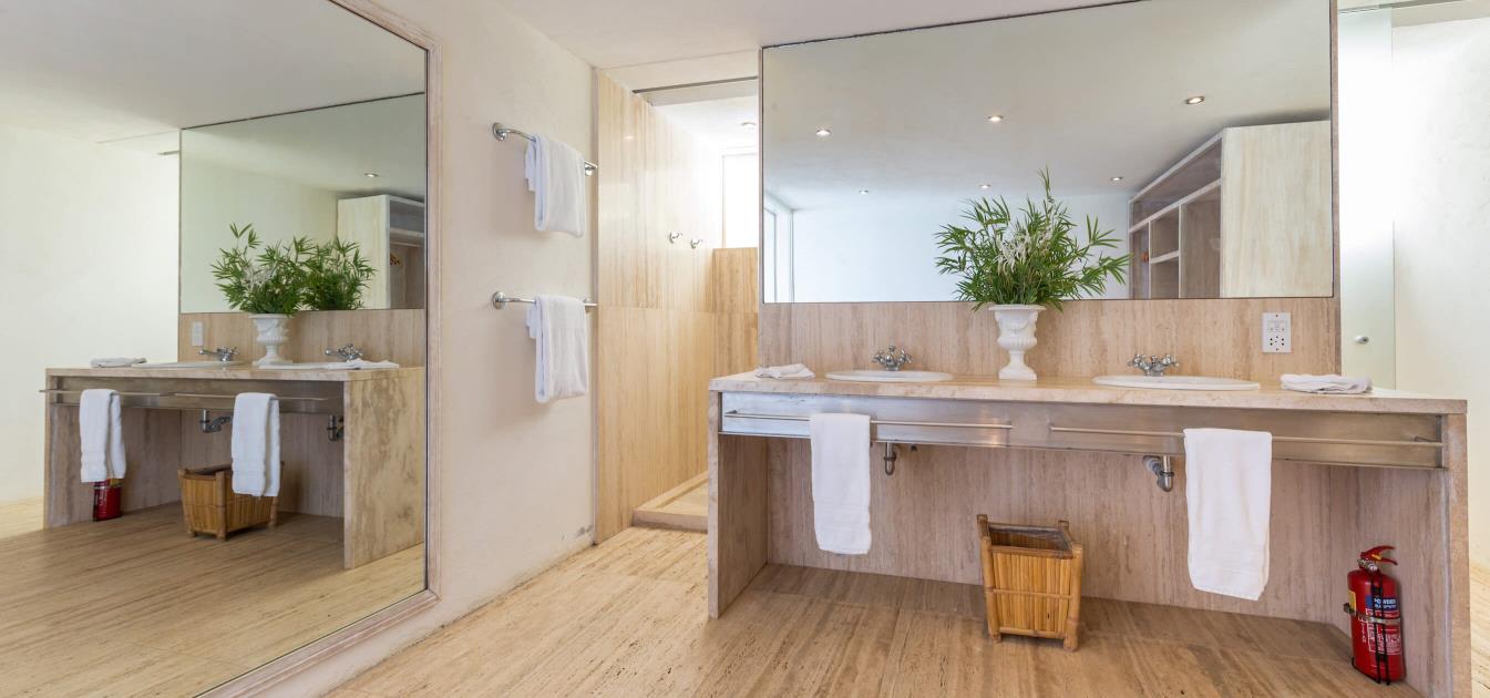 vacation-rentals/st-vincent-and-the-grenadines/mustique/endeavour-bay/phibblestown