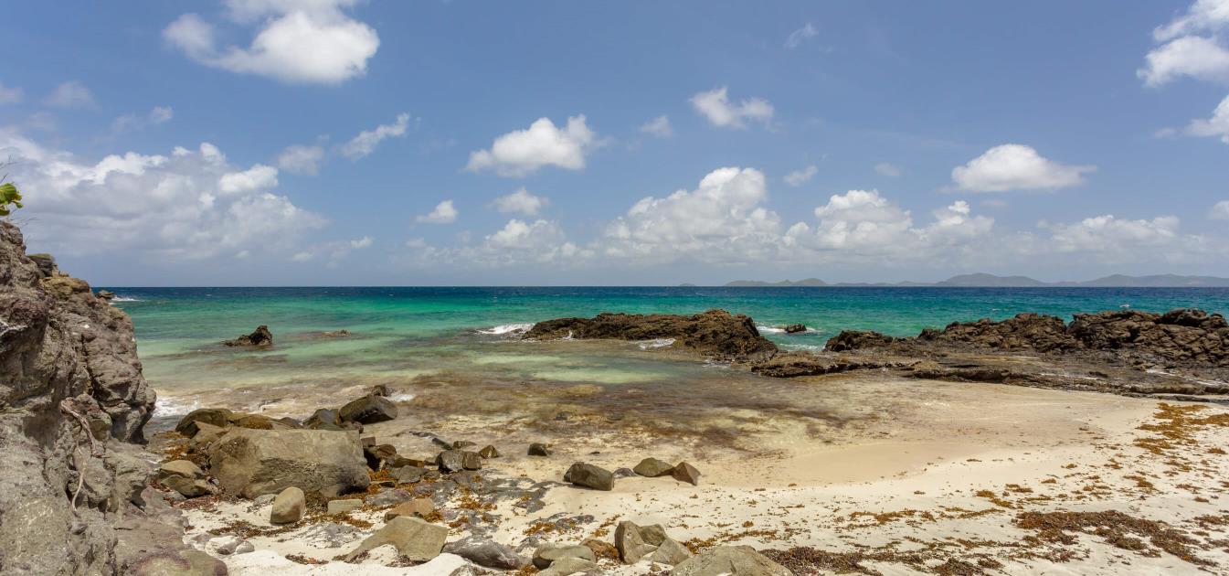 vacation-rentals/st-vincent-and-the-grenadines/mustique/endeavour-bay/phibblestown