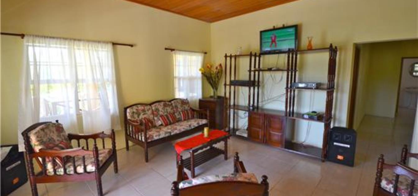 vacation-rentals/st-vincent-and-the-grenadines/bequia/spring/j-and-j-villa