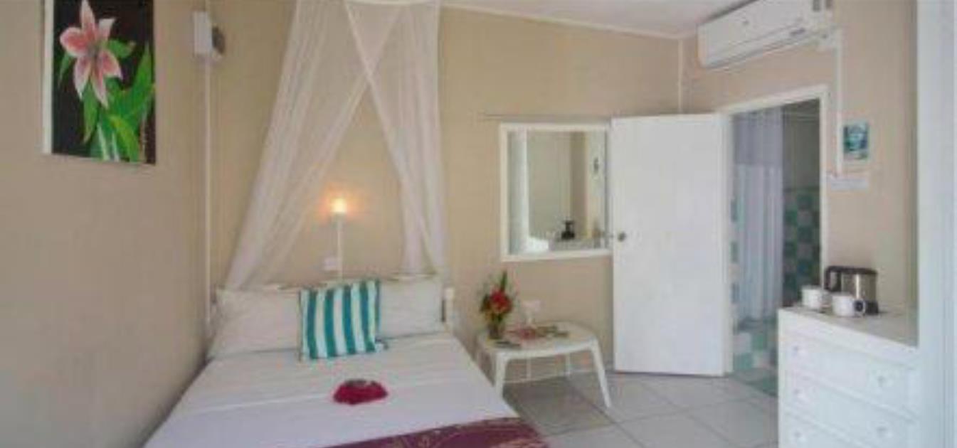 vacation-rentals/st-vincent-and-the-grenadines/bequia/lower-bay/keegan's-beach-resort-guestrooms