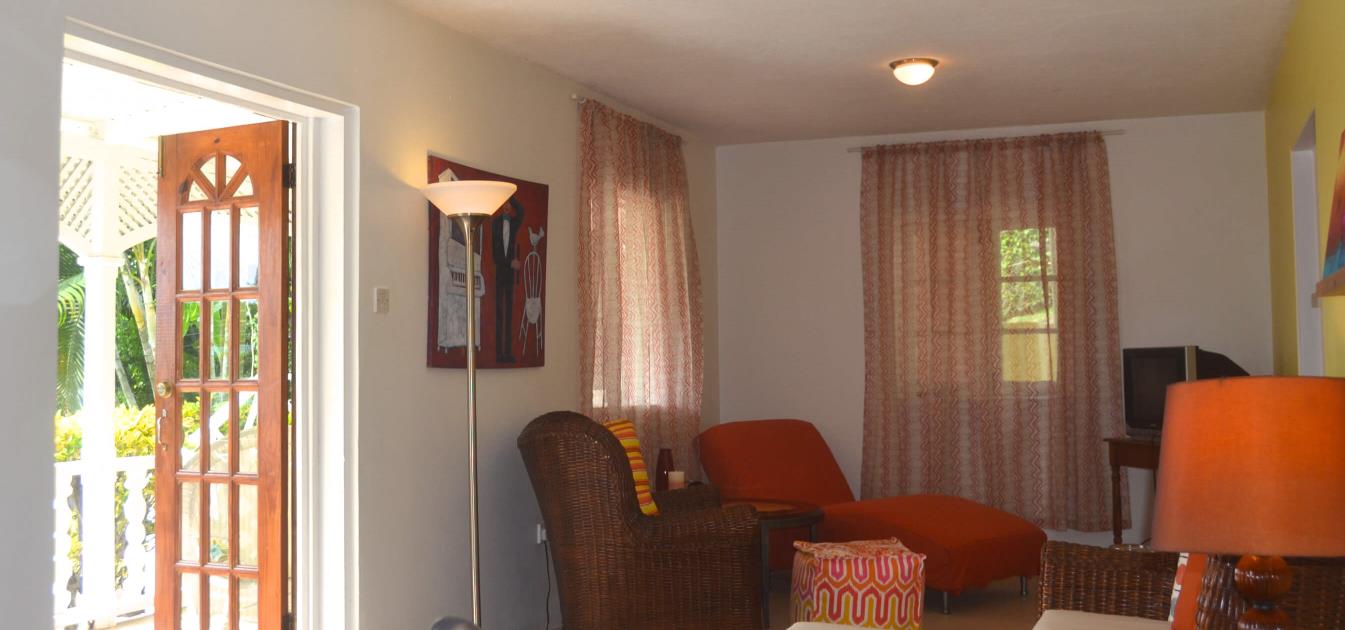 vacation-rentals/st-vincent-and-the-grenadines/bequia/belmont/aqua-lower-apt-yellowtail