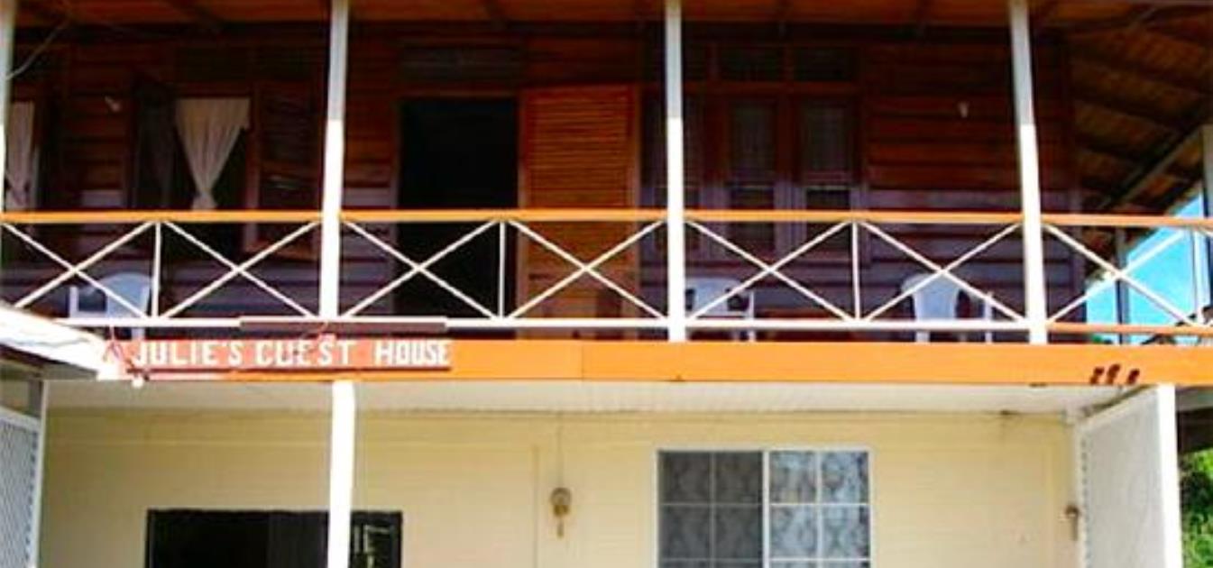 vacation-rentals/st-vincent-and-the-grenadines/bequia/port-elizabeth/julies-guest-house