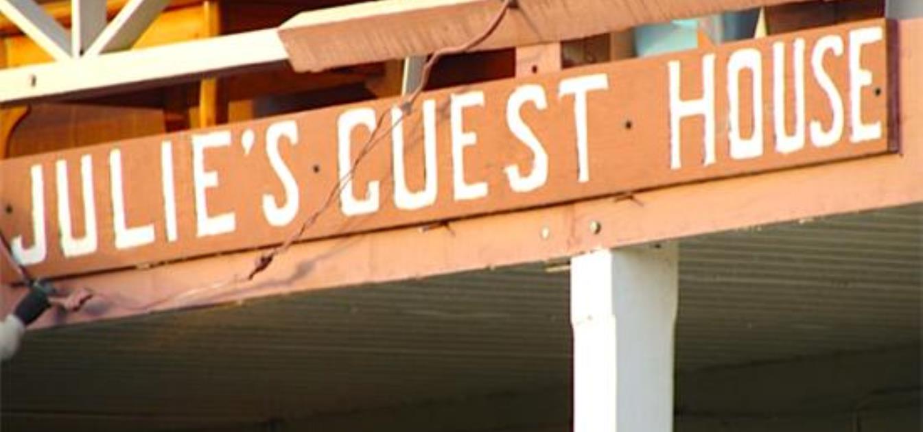 vacation-rentals/st-vincent-and-the-grenadines/bequia/port-elizabeth/julies-guest-house