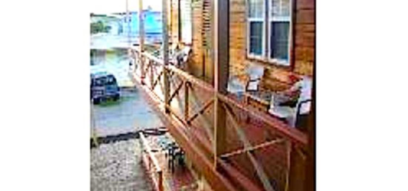 vacation-rentals/st-vincent-and-the-grenadines/bequia/port-elizabeth/julies-guest-house