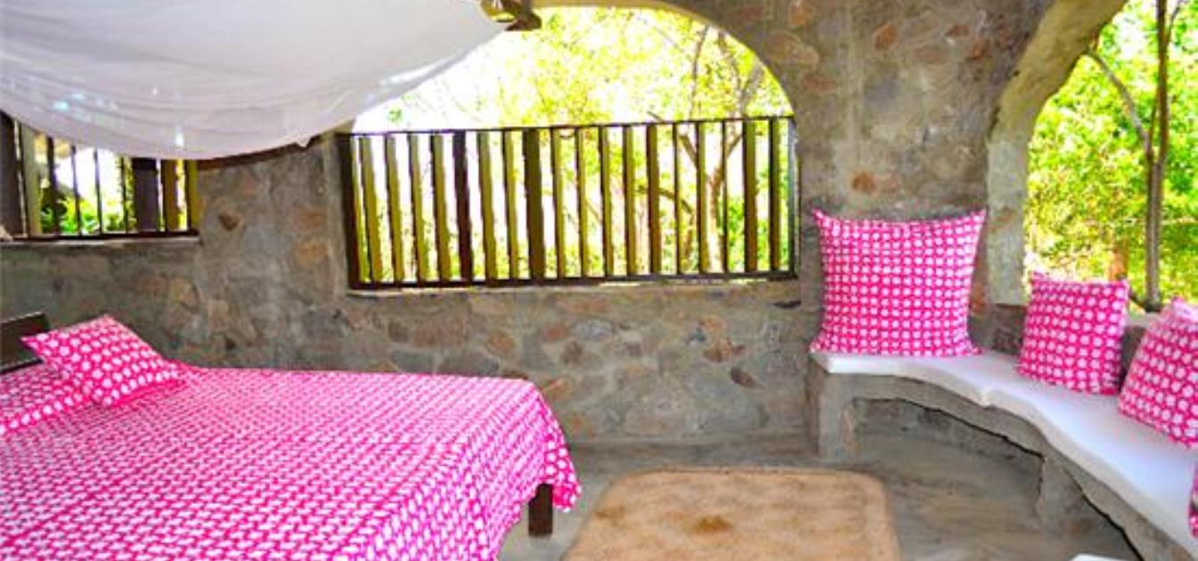 vacation-rentals/st-vincent-and-the-grenadines/bequia/moonhole/moonhole-eclipse