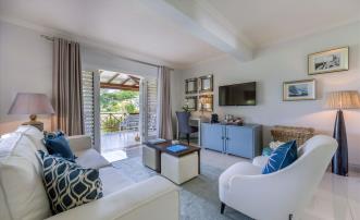 Calabash Hotel Pool Suites