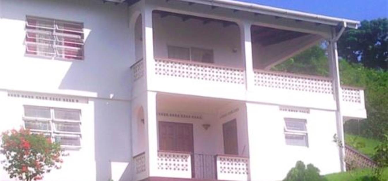 Lance Aux Epines House