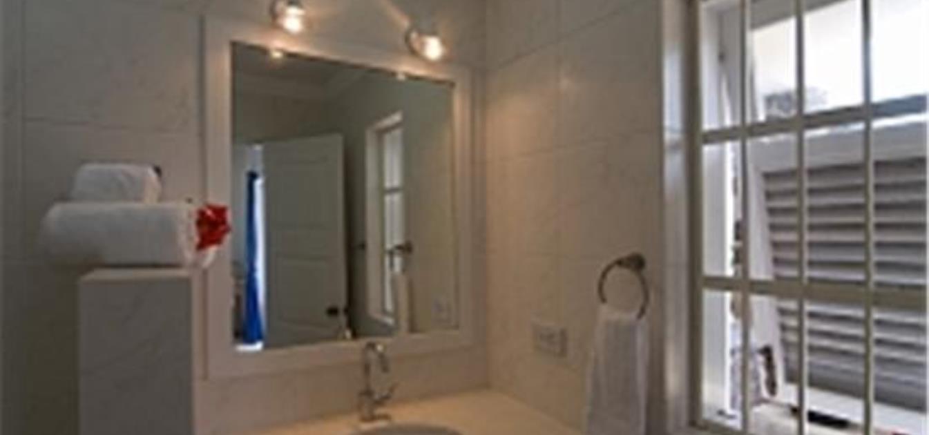 vacation-rentals/st-vincent-and-the-grenadines/bequia/lower-bay/francyn-villa-lower