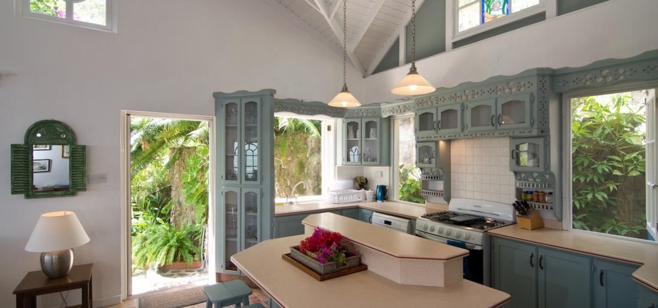 vacation-rentals/st-vincent-and-the-grenadines/bequia/lower-bay/ravenala-house