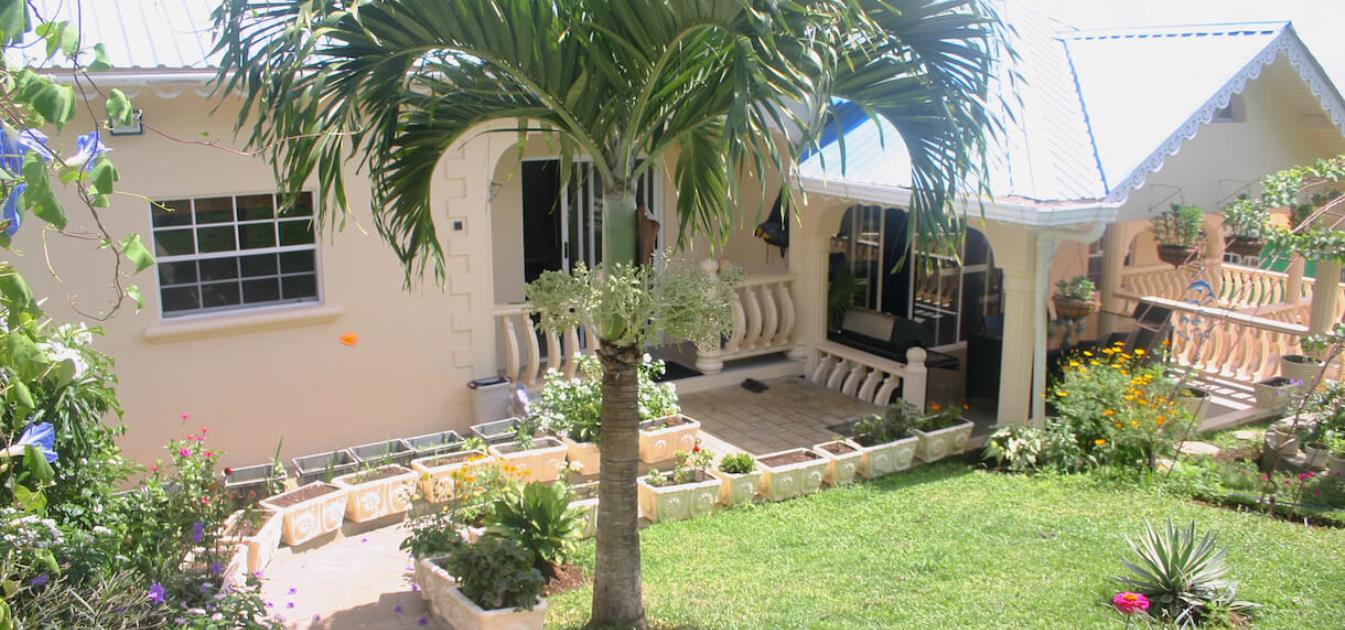 Queens Villa