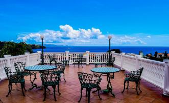 Grenadine House