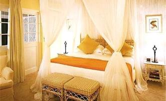 Cotton House Superior Room & Suites