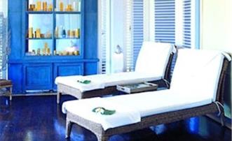 Cotton House Superior Room & Suites