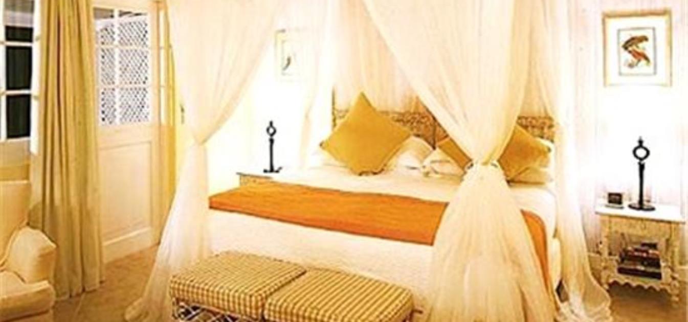 vacation-rentals/st-vincent-and-the-grenadines/mustique/endeavour-bay/cotton-house-superior-room-and-suites