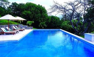 Cotton House Superior Room & Suites