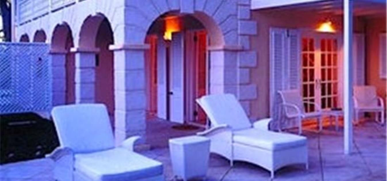 vacation-rentals/st-vincent-and-the-grenadines/mustique/endeavour-bay/cotton-house-superior-room-and-suites