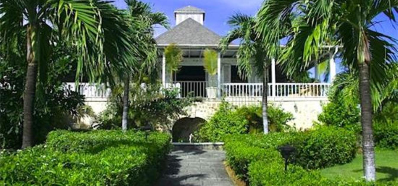 vacation-rentals/st-vincent-and-the-grenadines/mustique/endeavour-bay/cotton-house-deluxe-room-and-suites-