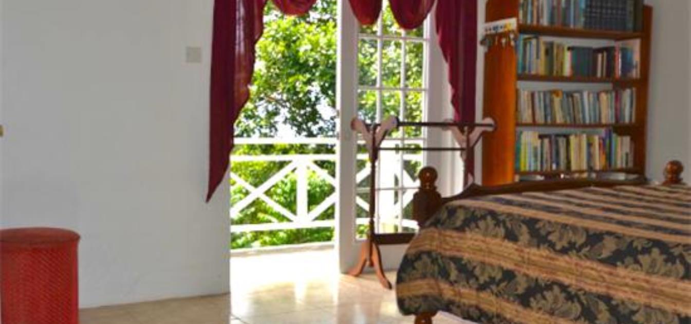 vacation-rentals/st-vincent-and-the-grenadines/bequia/hope-bay/cedar-villa