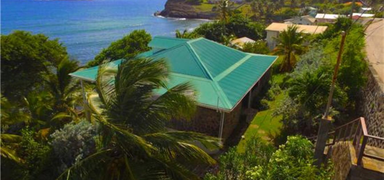 vacation-rentals/st-vincent-and-the-grenadines/bequia/la-pompe/la-luna-azul-upper