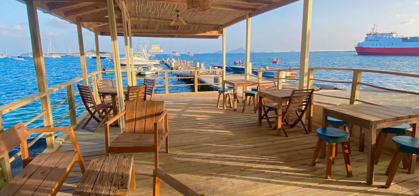 Waterfront Hotel & Restaurant Bougainvilla