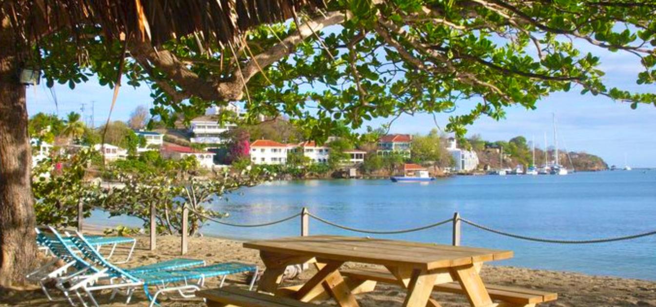 vacation-rentals/grenada/grenada-island/lance-aux-epines/lance-aux-epines-2-bed-shared-bathroom-apt