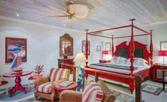Bequia Beach Hotel - Beachfront Suite
