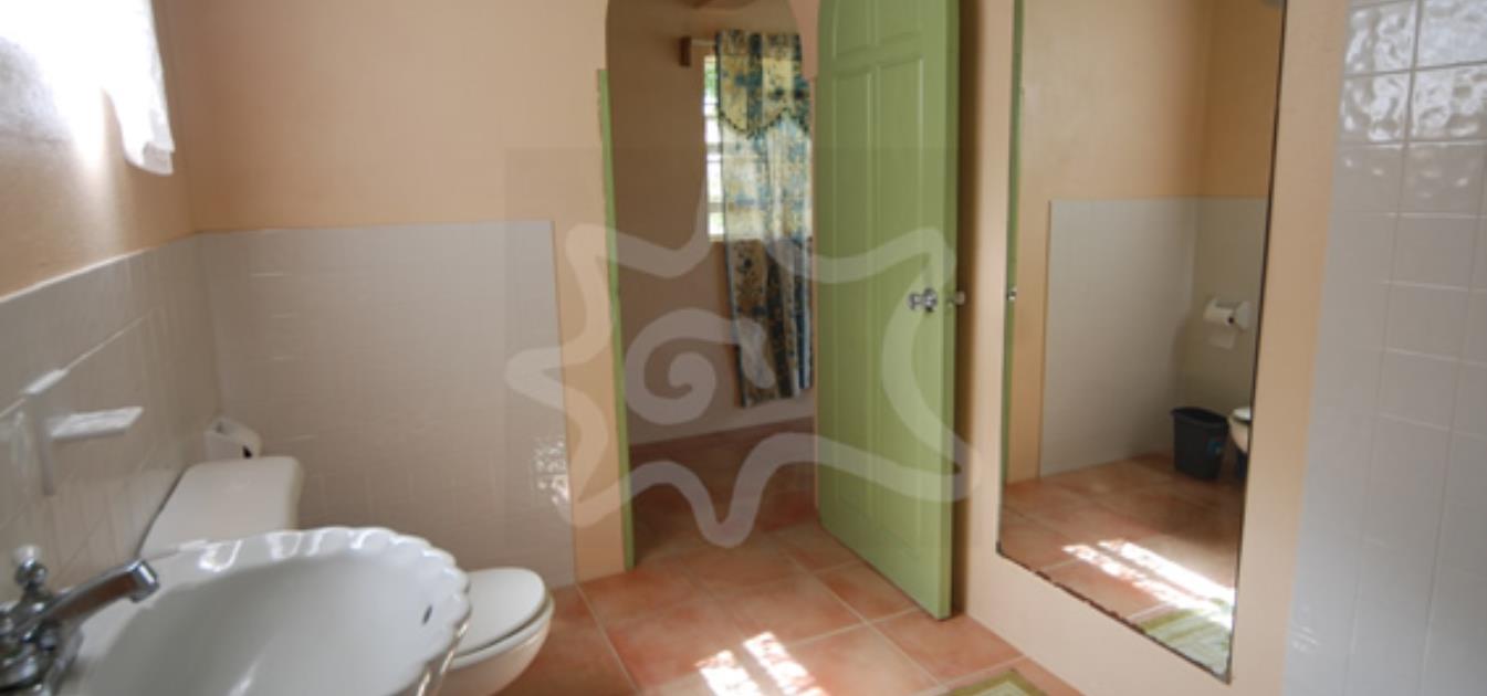 vacation-rentals/st-vincent-and-the-grenadines/bequia/lower-bay/lighthouse-villa