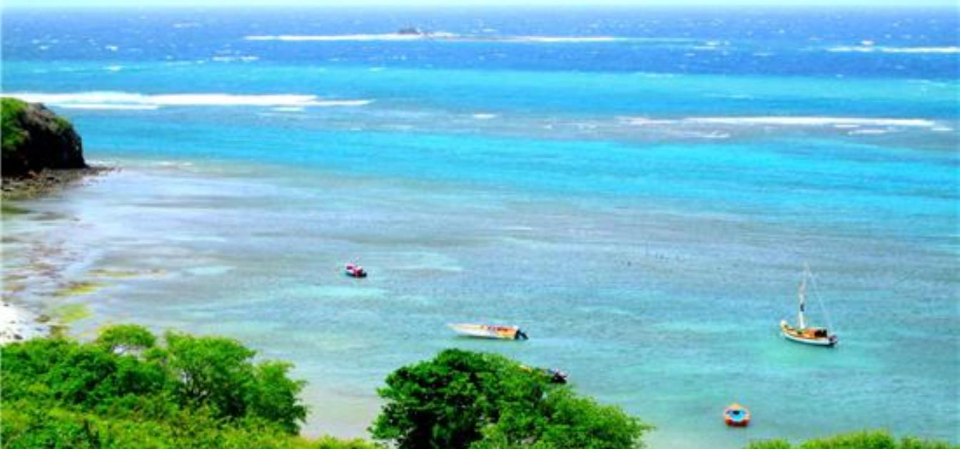 Beachfront Southcoast Land with Island Views