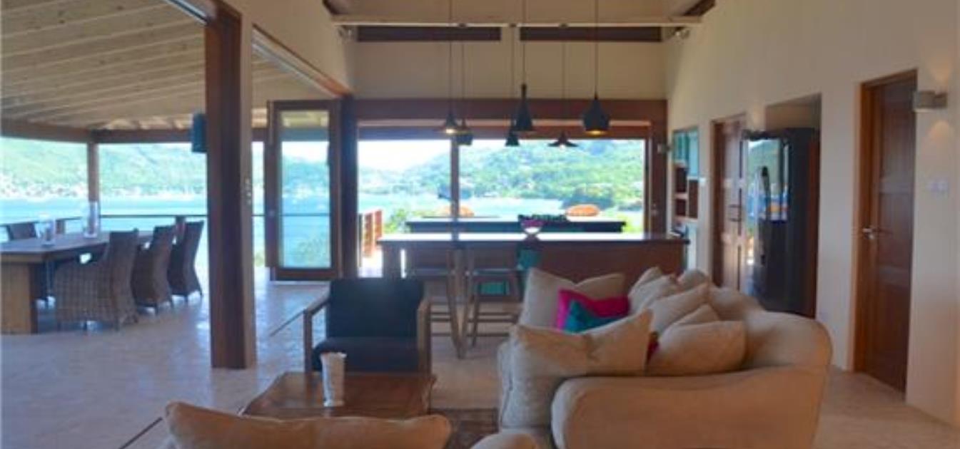 Belles Point House