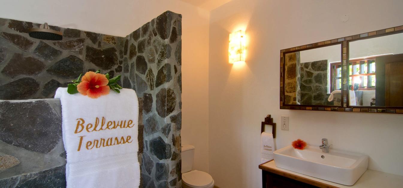 vacation-rentals/st-vincent-and-the-grenadines/bequia/spring/bellevue-terrasse-lower