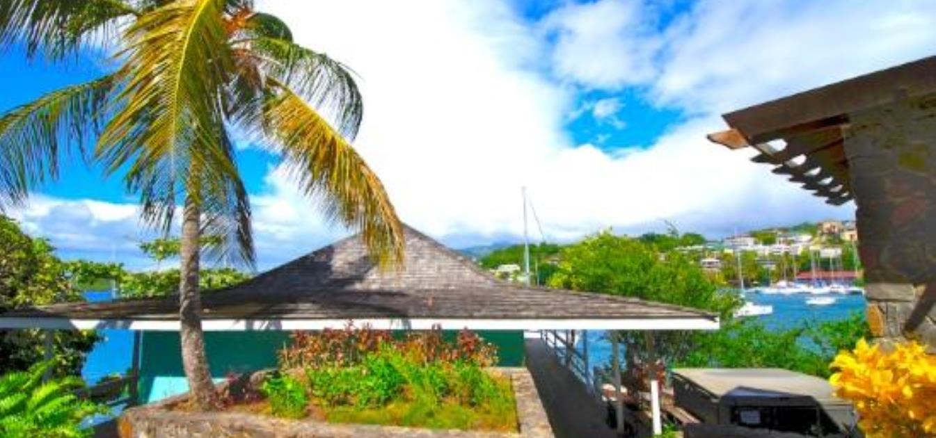 vacation-rentals/st-vincent-and-the-grenadines/st-vincent/ratho-mill/white-sands-luxury-dock-cottage