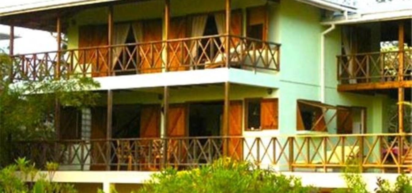 vacation-rentals/grenada/carriacou/hillsborough/driftwood-villa