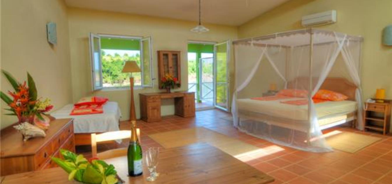 vacation-rentals/grenada/grenada-island/crochu/cabier-ocean-lodge-superior-guest-room