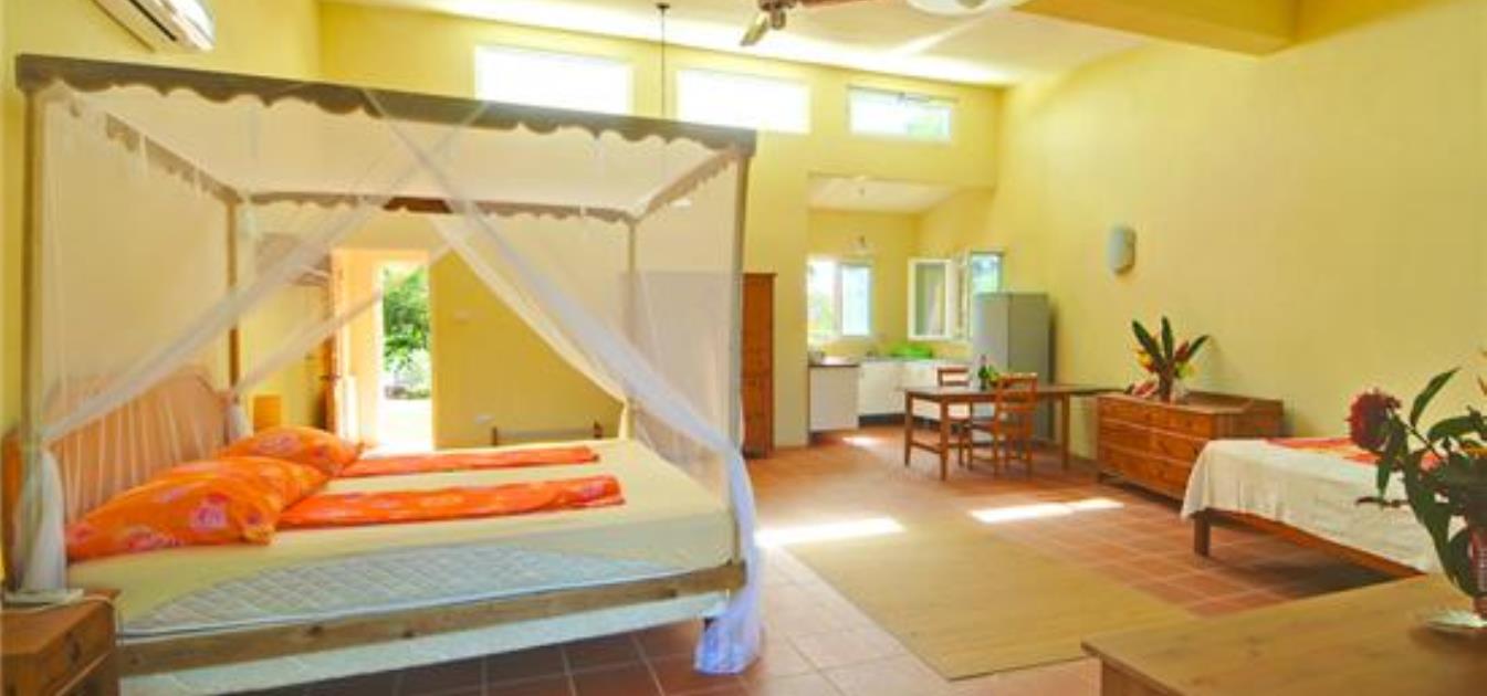 vacation-rentals/grenada/grenada-island/crochu/cabier-ocean-lodge-superior-guest-room