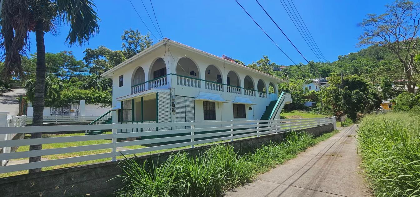 vacation-rentals/st-vincent-and-the-grenadines/bequia/lower-bay/casablanca-upper-villa