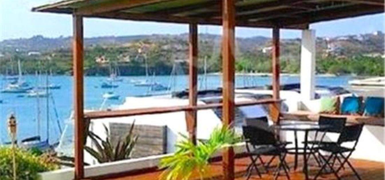 vacation-rentals/grenada/grenada-island/lance-aux-epines/blue-point-beach-suite