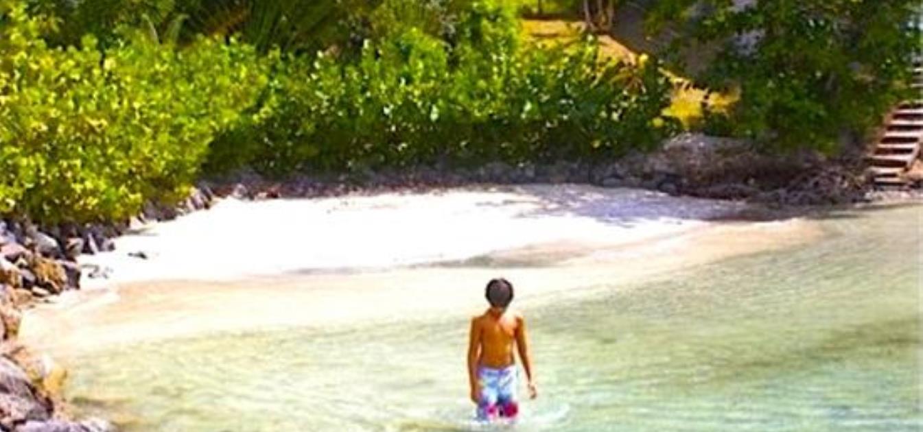 vacation-rentals/grenada/grenada-island/lance-aux-epines/blue-point-beach-suite